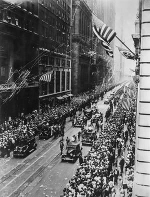 21Th July, 1933 General Italo Balbo and His Colleagues Drive in Triumph Along Lower Broadway to Nyc (photo)