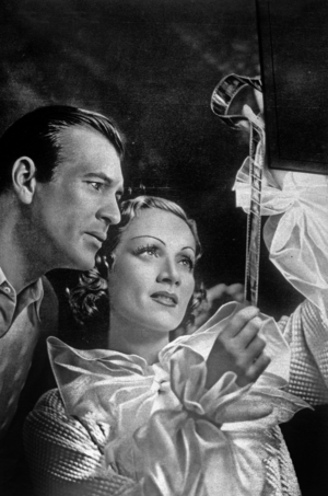 DESIRE aka The Pearl Necklace, 1936 (film still)