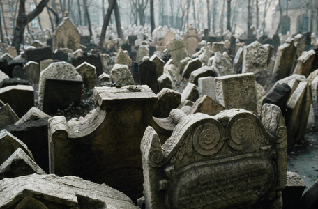 Jewish Cemetery, Prague, Czech Republic (photo)