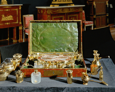 Necessaire de Napoleon I. - Napoleon' s toilet set ...