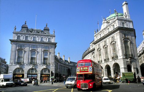 Piccadilly Circus, 1999 (photo)