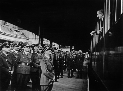 Adolf Hitler saying goodbaye to hungarian admiral Miklos Horthy von Nagybanya in presence of Joachim von Ribbentrop and Wilhelm Keitel september 8, 1941, photo NARA