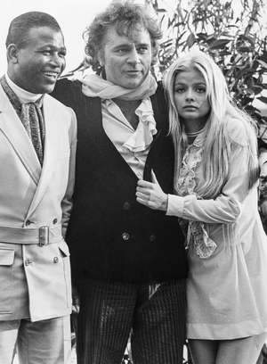 Sugar Ray Robinson, Richard Burton, Ewa Aulin, 1967 (b/w photo)