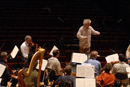 Repetition of conductor Simon Rattle with the Berlin Philharmonic Orchestra in Paris on March 5, 2007.