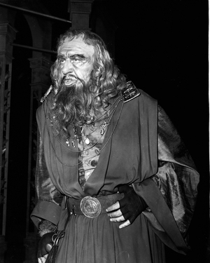 Michael Redgrave as Shylock in the Merchant of Venice, Tue 03, 1953 (b/w photo)
