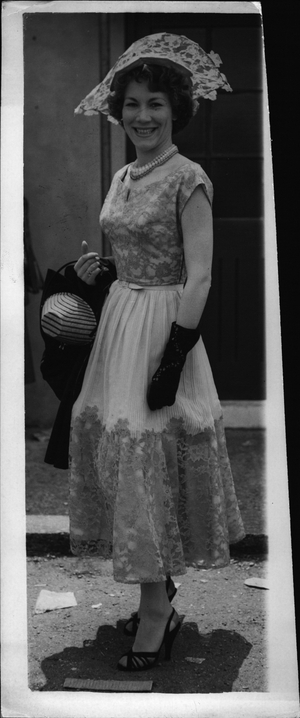 Jun 06, 1954 - Oaks Day At Epson - Fashions On The course