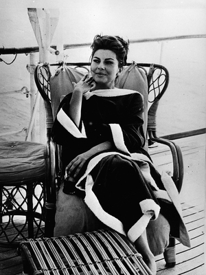 Portrait of the former wife of the Shah of Iran Sorayah (or Soraya) (Esfandiari Bakhtiari) (1932-2001) during the shooting of the film “The Three Faces”” 1964