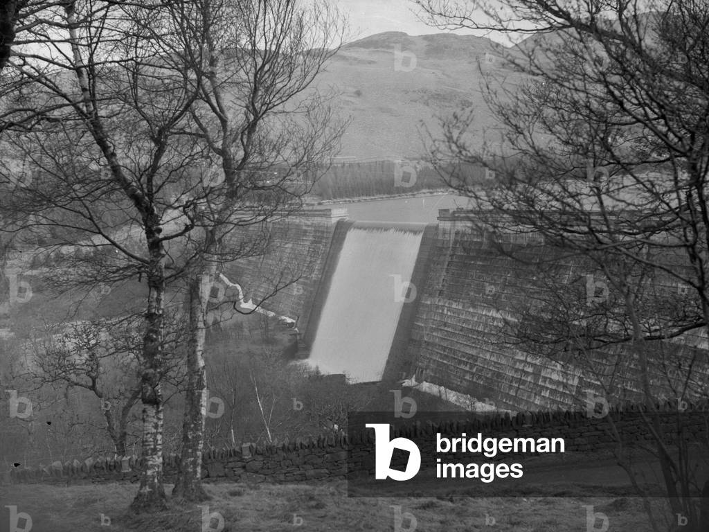 View of Haweswater dam, 1930s-60s (b/w photo)
