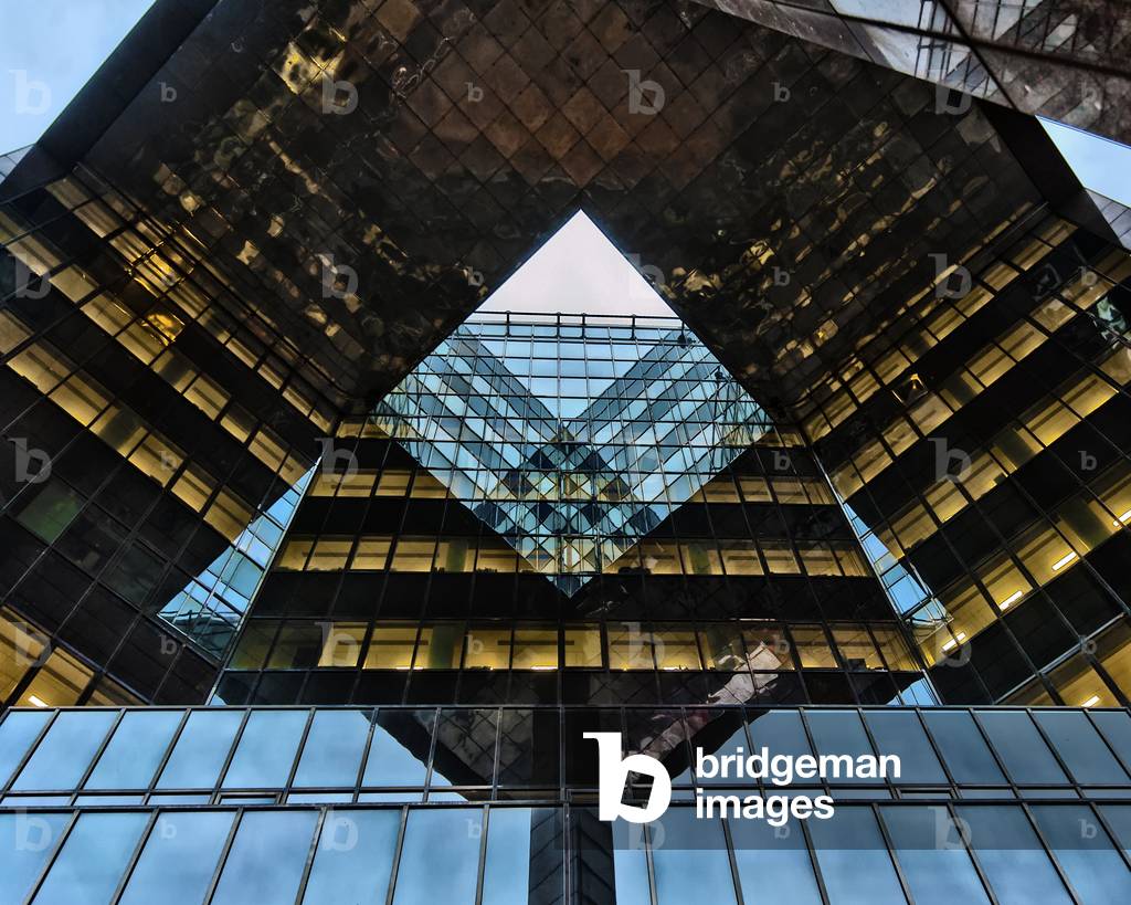 Glass Triangle, 2020 (digital photograph)