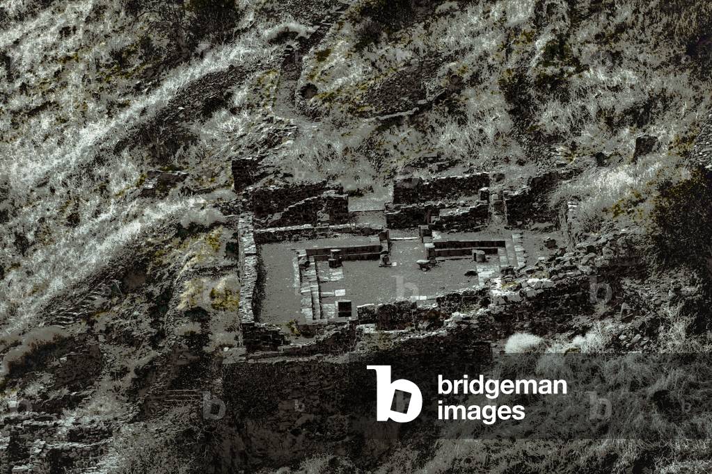 Synagogue at Gamla, 2016 (photograph)
