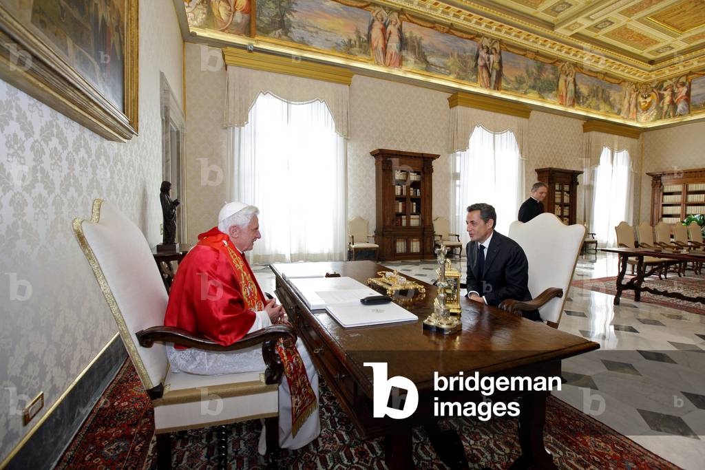 8.10.2010 Le Pape Benoit XVI (Benedetto 16) recoit Nicolas Sarkozy au Vatican. 
©AGF/Leemage