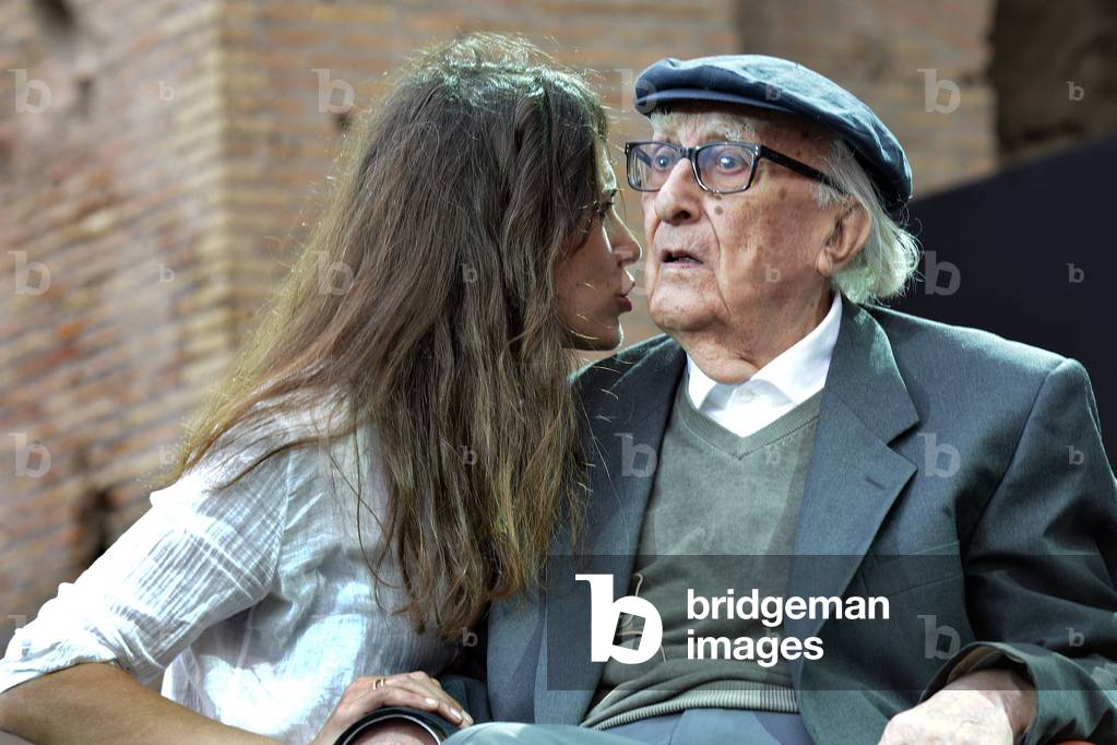 Andrea Camilleri and his assistant Valentina Alferj, 17th June 2016 (photo)