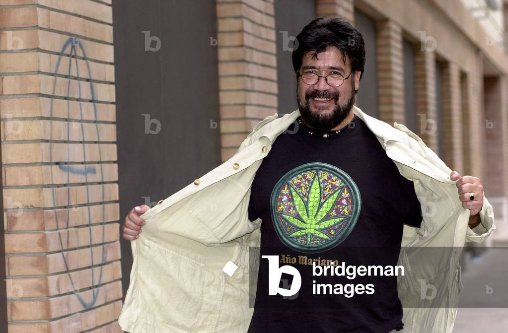 2001. Portrait de l'ecrivain Luis Sepulveda