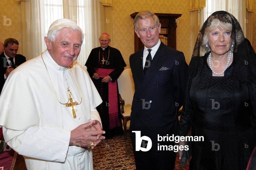 Pope Benedict XVI meets Prince Charles of Wales and Camilla Duchess of Cornwall, Vatican, 2009 (photo)