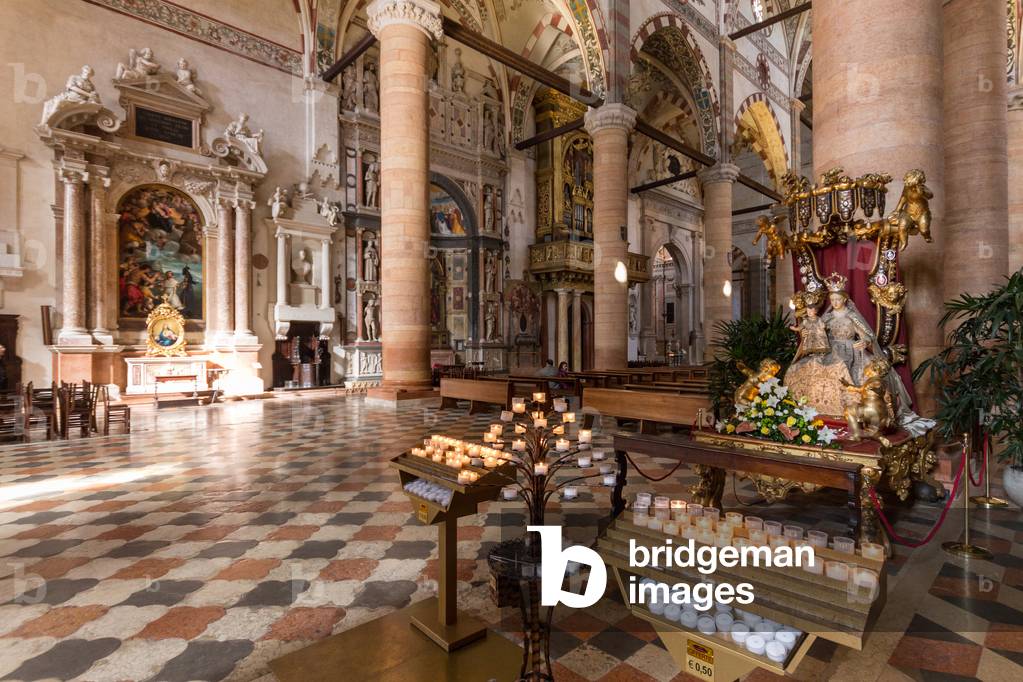 Italy, veneto, verona, sant anastasia church  (photo)