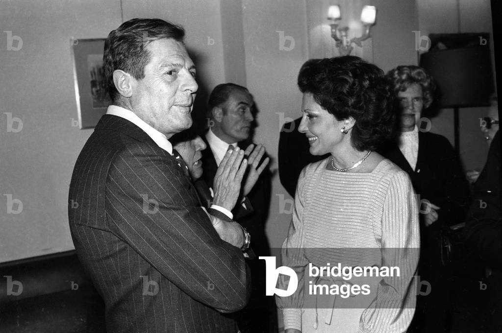 1970S, Meeting with the Foreign Press with Marcello Mastroianni And Donna Vittoria Leone (b/w photo)