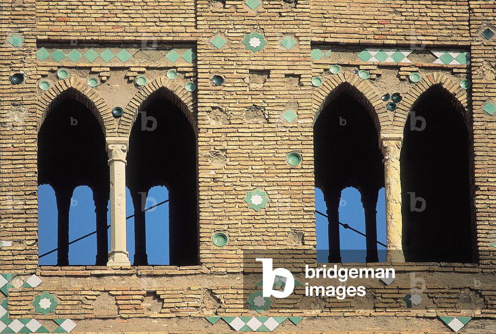 Immagine di Fotografia "Particolare della torre della chiesa di San Martín" 1315