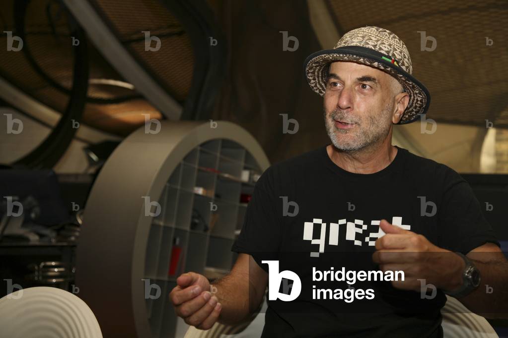 Ron Arad - being