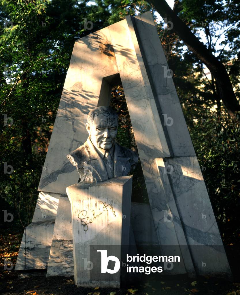 Franz Lehár memorial in Stadtpark, Vienna.
