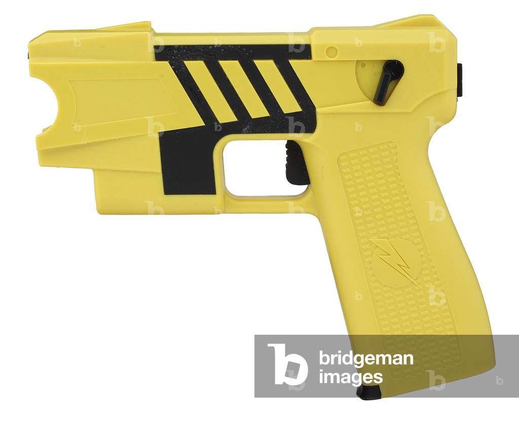 M26 Taser, 2003 (plastic) 