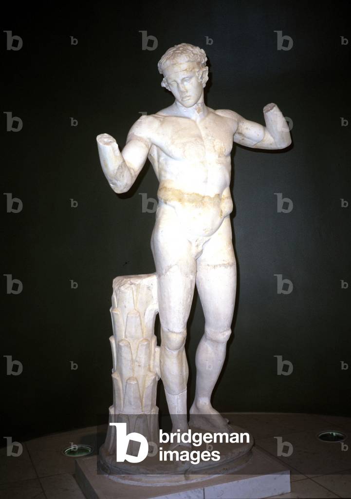 Statue of the Athlete Diadumenos (marble)