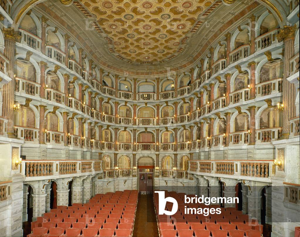 Interior of the Scientific Theatre of Mantua (Teatro Scententifico). Baroque architecture by Bernardo Dovizi known as Bibbiena (1470-1520).