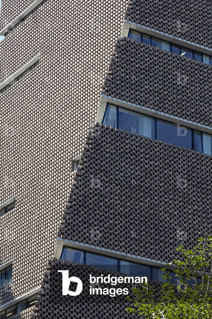 Switch House, Tate Modern, London, UK, 2016 (photo)