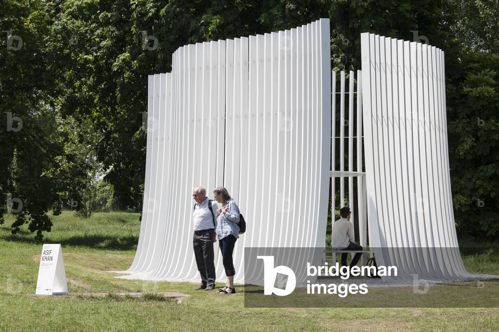 Serpentine Summer House, Kensington Gardens, London, UK, 2016 (photo)