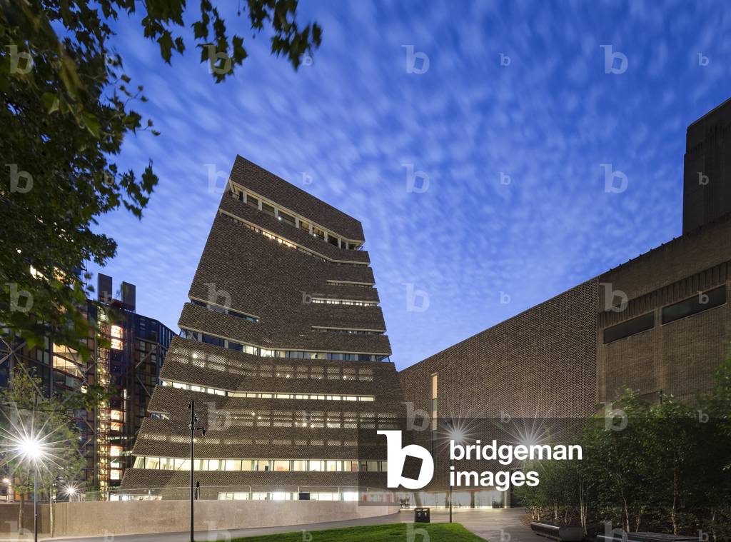 Switch House at Dusk, Tate Modern, London, UK, 2010s (photo)