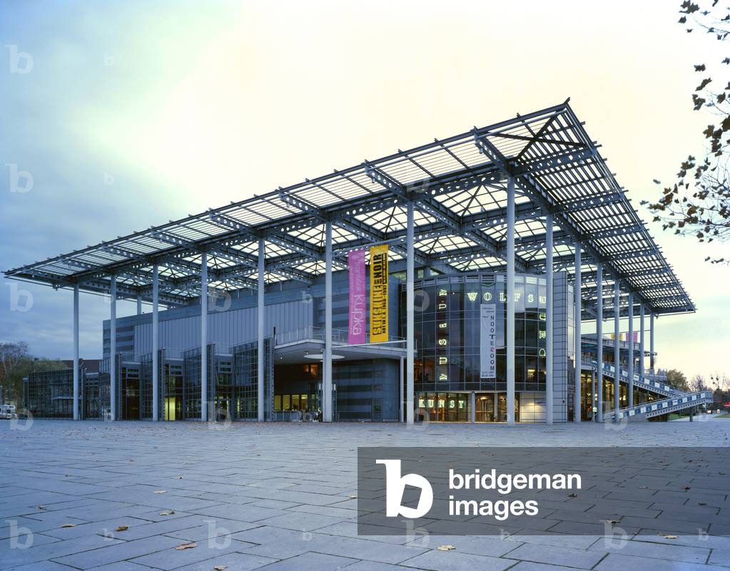Museum of Arts, Wolfsburg, built 1989-94, Wolfsburg, Germany (photo)