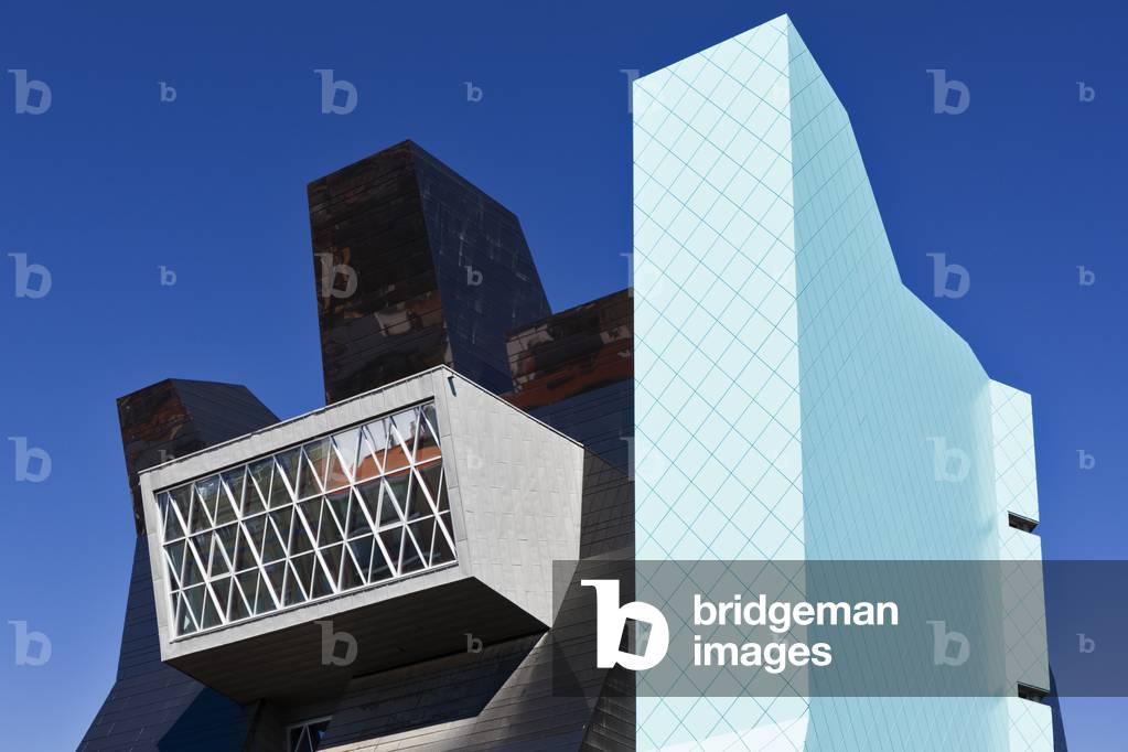 Exterior view of upper main elevation of IAACC Pablo Serrano Museum, Zaragoza, Spain, 2016 (photo)