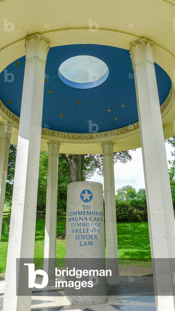 Magna Carta Memorial, Runnymede, England (photo)