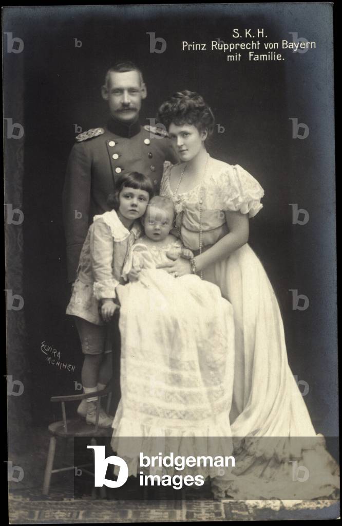 Ak S.K.H. Prince Rupprecht of Bavaria with family (b/w photo)