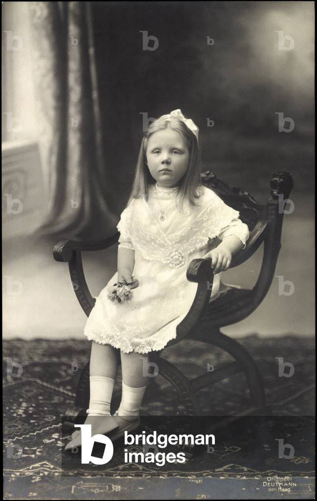 Princess Juliana of Orange Nassau sitting, child