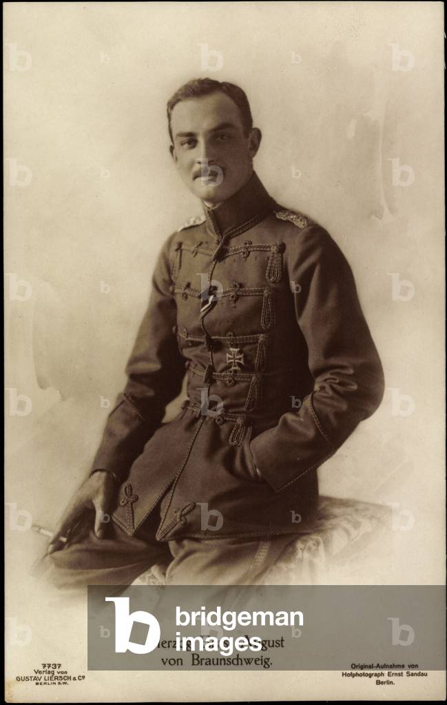 Herzog Ernst August v Braunschweig in Uniform