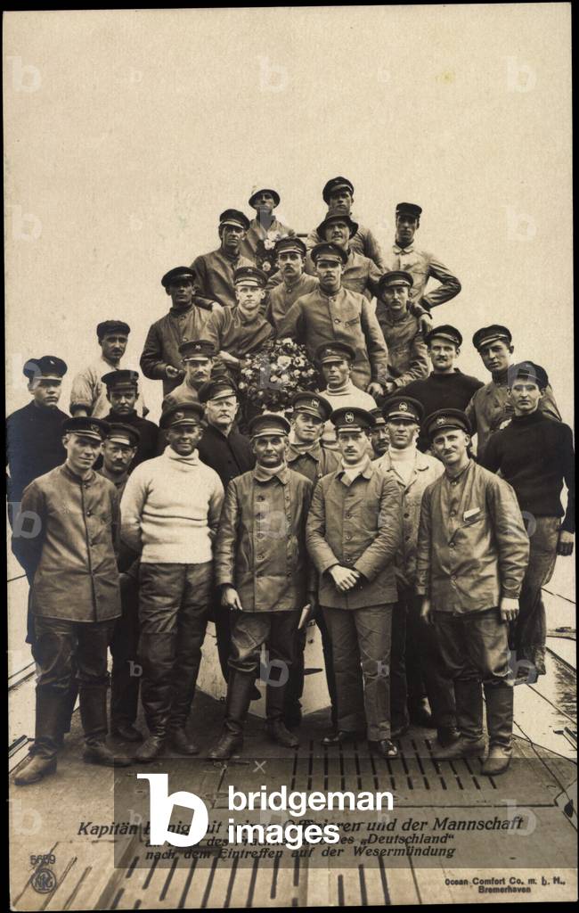 Captain König, officers, sailors, Germany