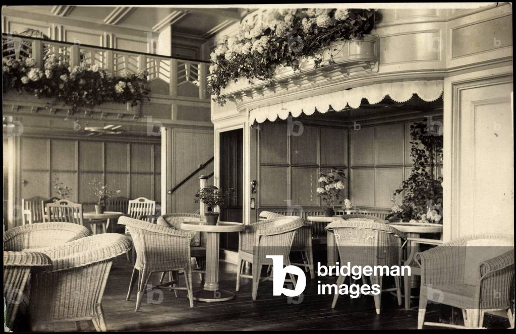 Photo HAPAG, Steamer Albert Ballin, 1st class arbor