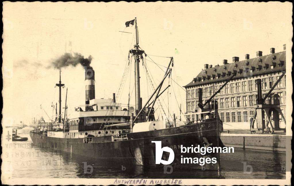 Photo Antwerp, steamship Saturn at the harbour, building