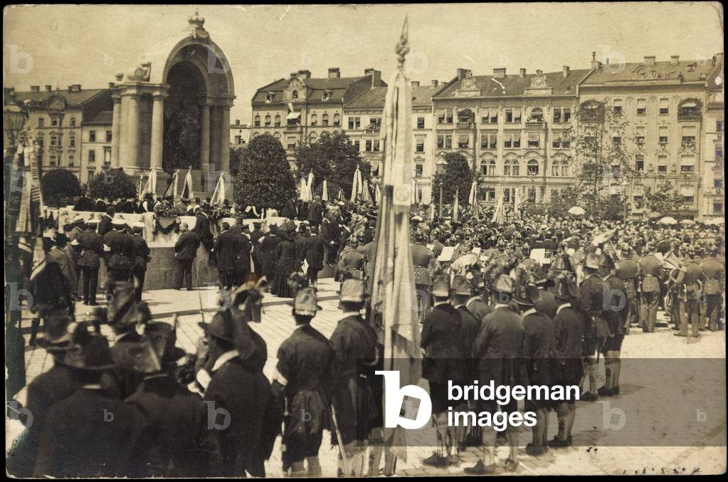 Photo Munich, Die Königsweihe 1910, People