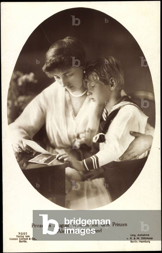 Ak Prince Alexander Ferdinand, Princess August William of Prussia, Liersch 7881 (b/w photo)
