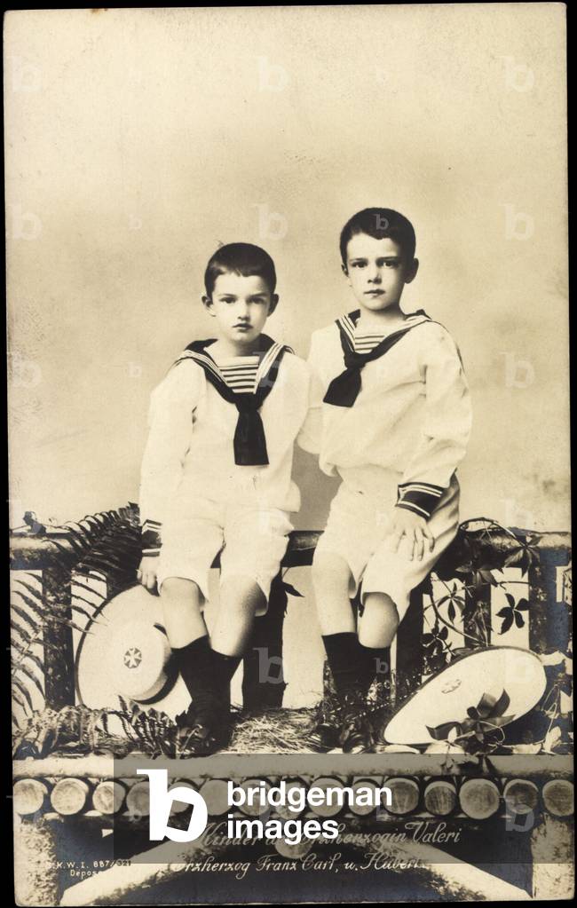 Ak children of Archduchess Valerie, Archduke Franz Carl and Hubert of Austria (b/w photo)