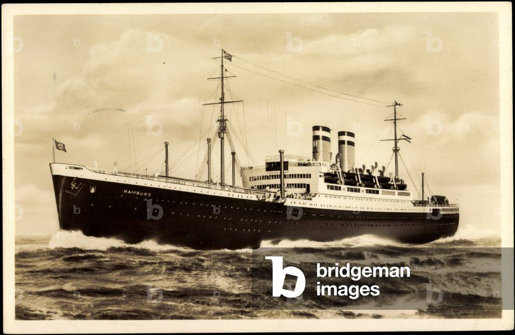 HAPAG, fast steamer Hamburg in motion, stormy