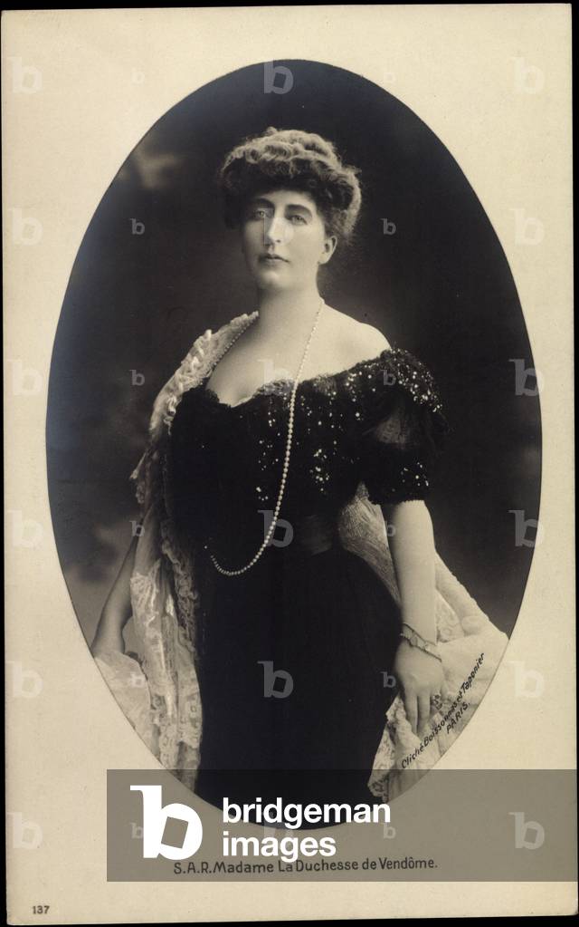 Ak S.A.R. Madame La Duchesse de Vendôme (b/w photo)