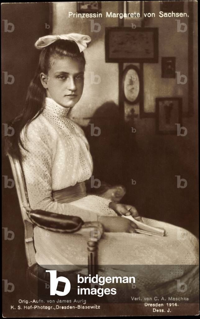 Ak Princess Margarethe of Saxony, Seat Portrait (b/w photo)