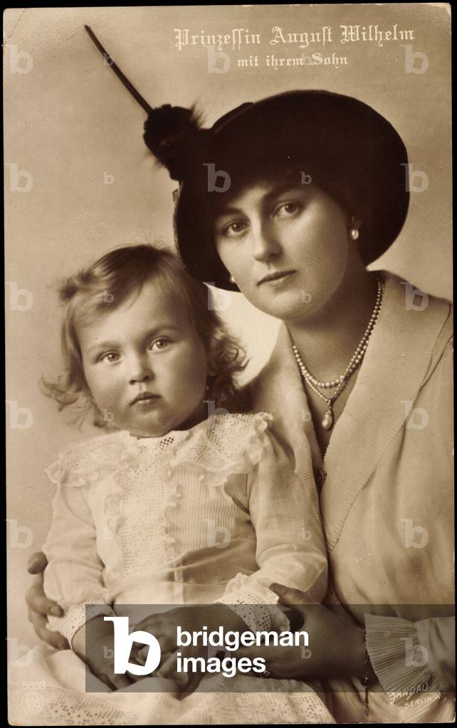 Princess August Wilhelm with her son, NPG 5003