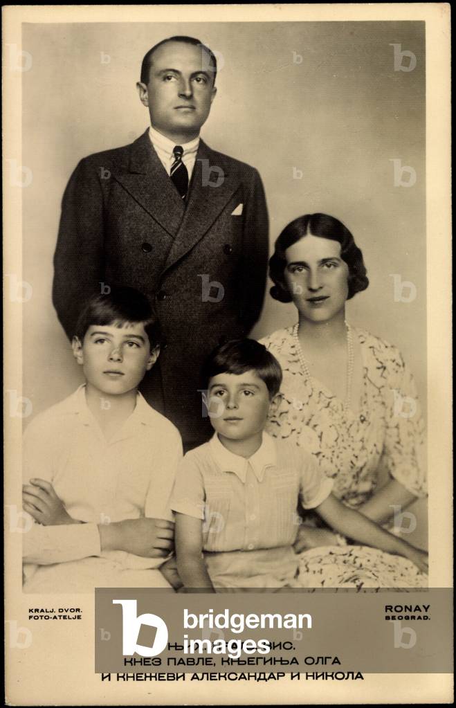 Ak Paul of Yugoslavia with his wife and children, nobility Serbia and Croatia (b/w photo)