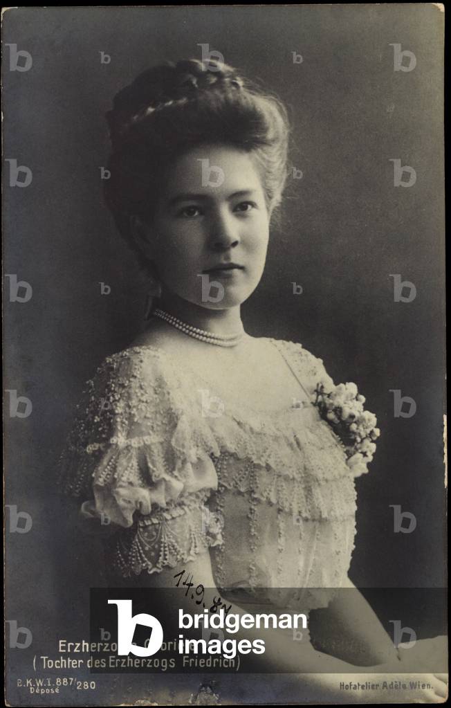 Ak Archduchess Gabriele, daughter of Archduke Friedrich, BKWI 887 280 (b/w photo)