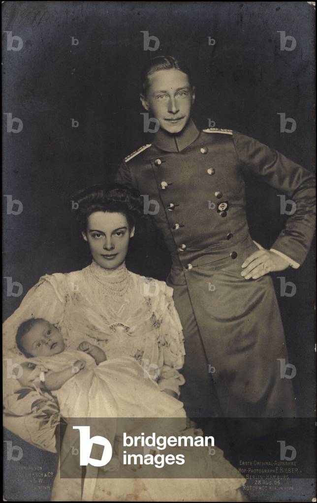William of Prussia, wife Cecile with child