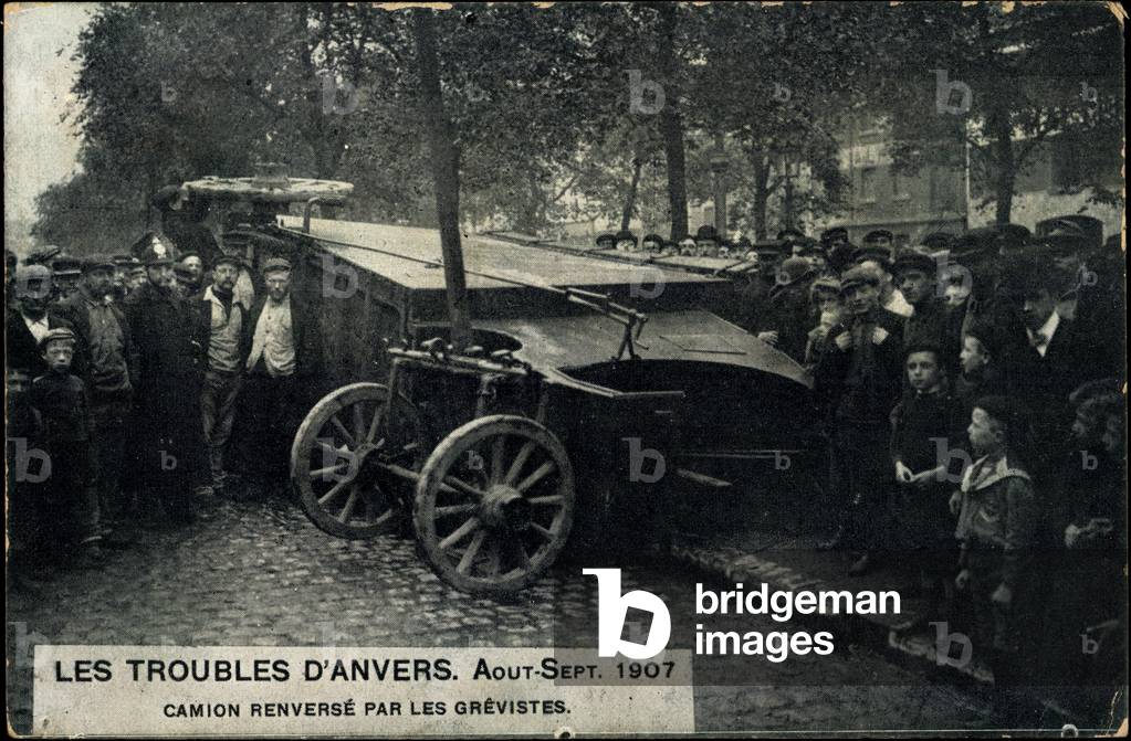 Antwerpen, Streikende, gekippter LKW, 1907,Grévistes