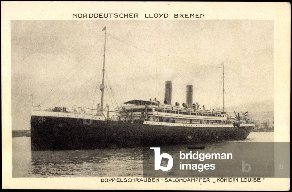 Double Screws Salon Mamper Queen Louise at Sea